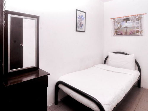 古晉 斯波特昂89886背包客住宿服務(wù)旅館 spot on 89886 backpacker s stay services 經(jīng)濟(jì)型 預(yù)訂優(yōu)惠價(jià)格 地址位置 聯(lián)系方式