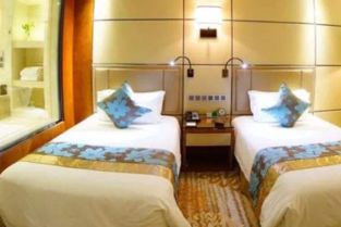 獨(dú)自一人去酒店盡量住雙人間,酒店女服務(wù)員的話讓人恍然大悟