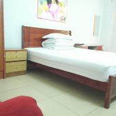 東莞東莞市塘廈鎮(zhèn)橫塘社區(qū)衛(wèi)生服務(wù)站附近酒店【攜程酒店】